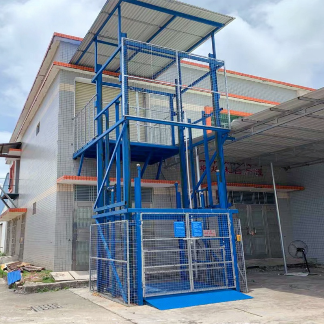 天津建材厂室外升降货梯安装